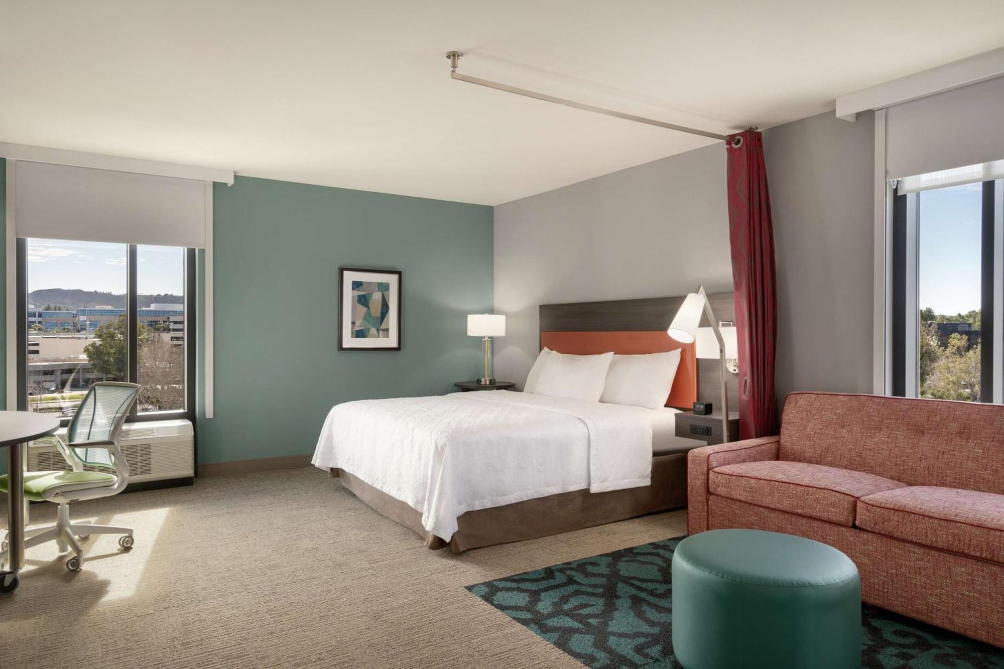 Home2 Suites By Hilton Woodland Hills Лос Анджелис Екстериор снимка