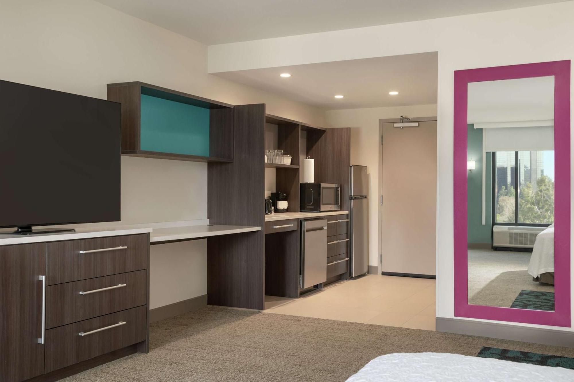 Home2 Suites By Hilton Woodland Hills Лос Анджелис Екстериор снимка