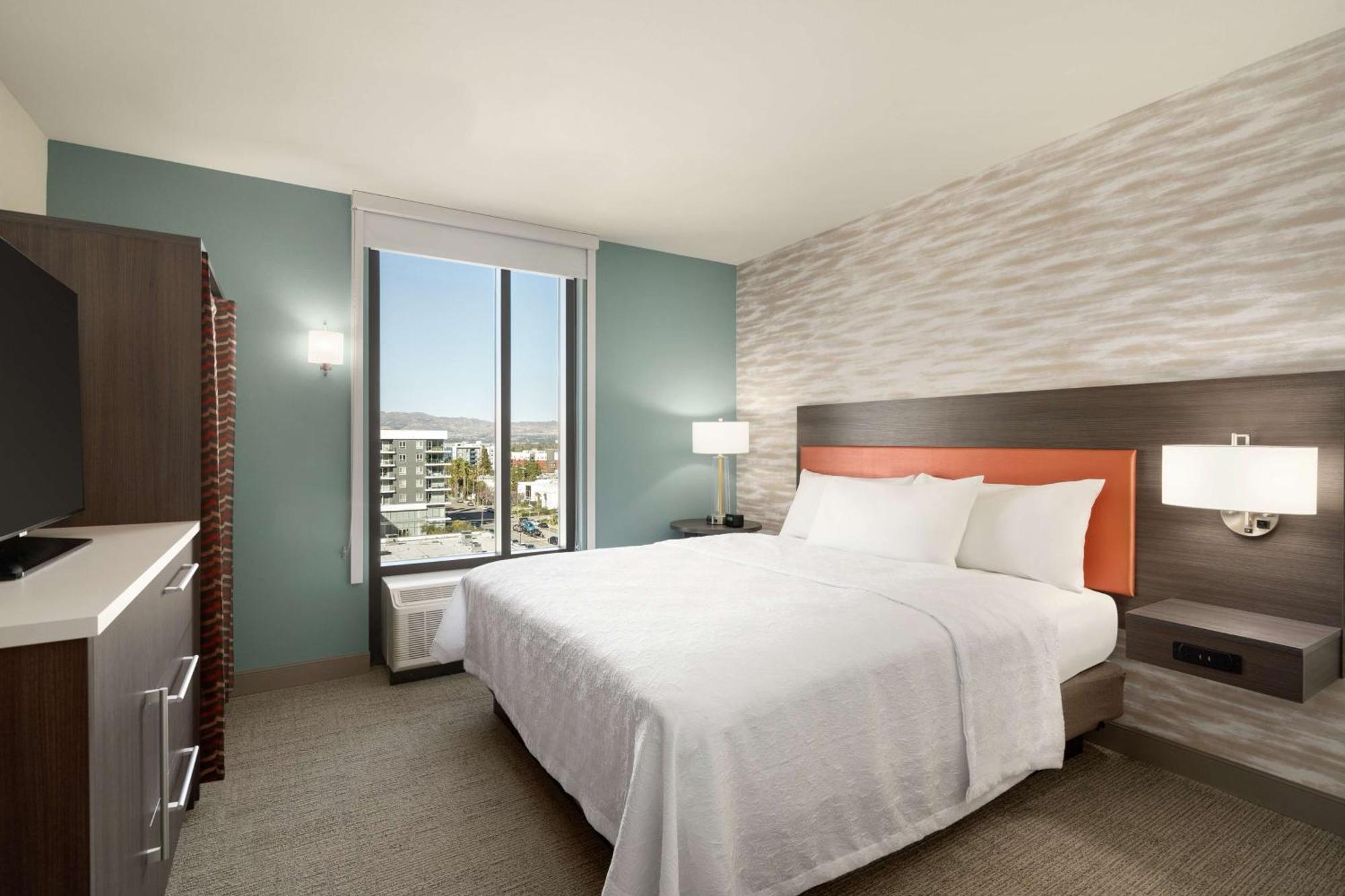 Home2 Suites By Hilton Woodland Hills Лос Анджелис Екстериор снимка